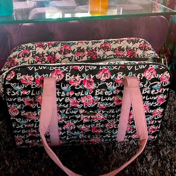 Betsey Johnson Handbags - Betsey Johnson Weekender Bag